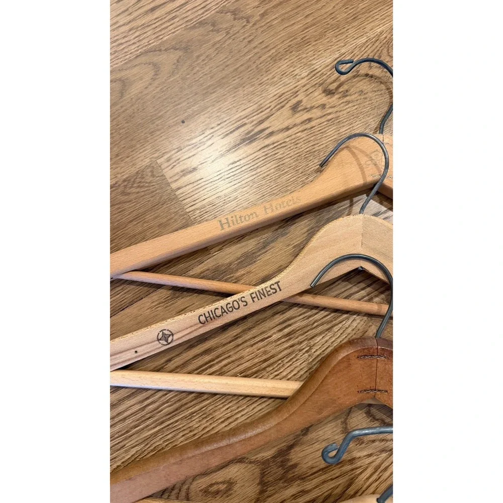 VTG Lot 5 Wooden Hangers Pant Bar Hilton Hotels Lake Tower Inn Chicago Brown